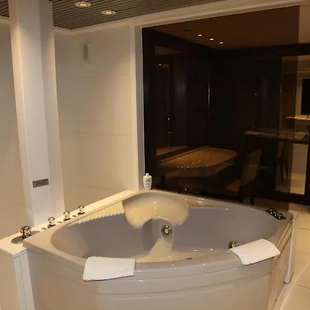 Amiraute Golf Deauville Hotel 3*