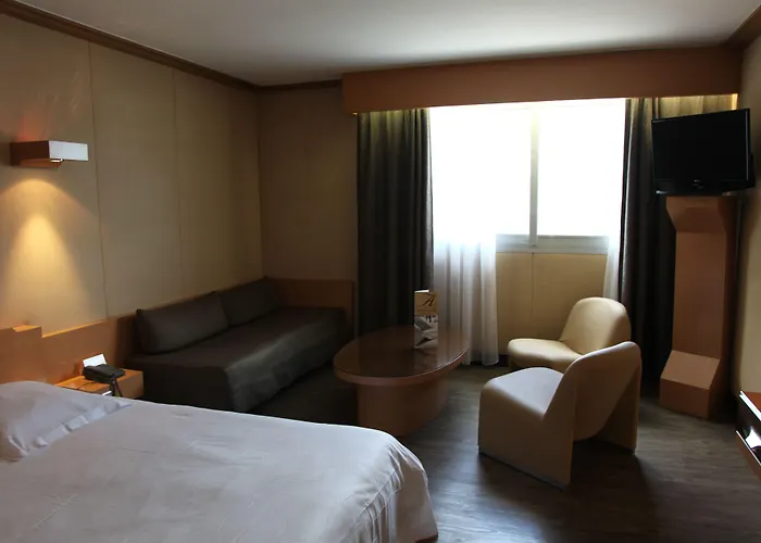 Hotel Amirauté Golf Deauville 3*