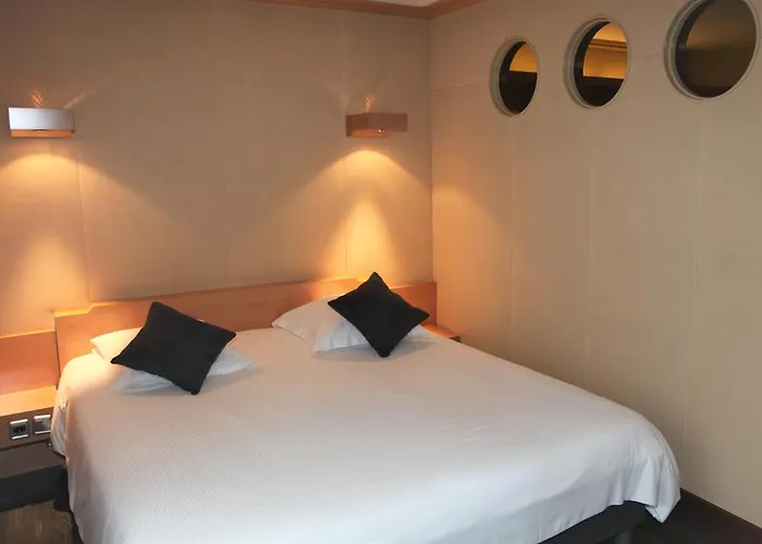 Hotel Amirauté Golf Deauville 3*